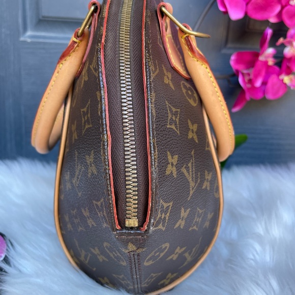❌❌SOLD ❌❌LOUIS VUITTON Handbag - Picture 10 of 17